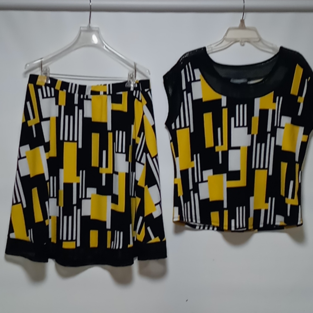 Two piece skirt set